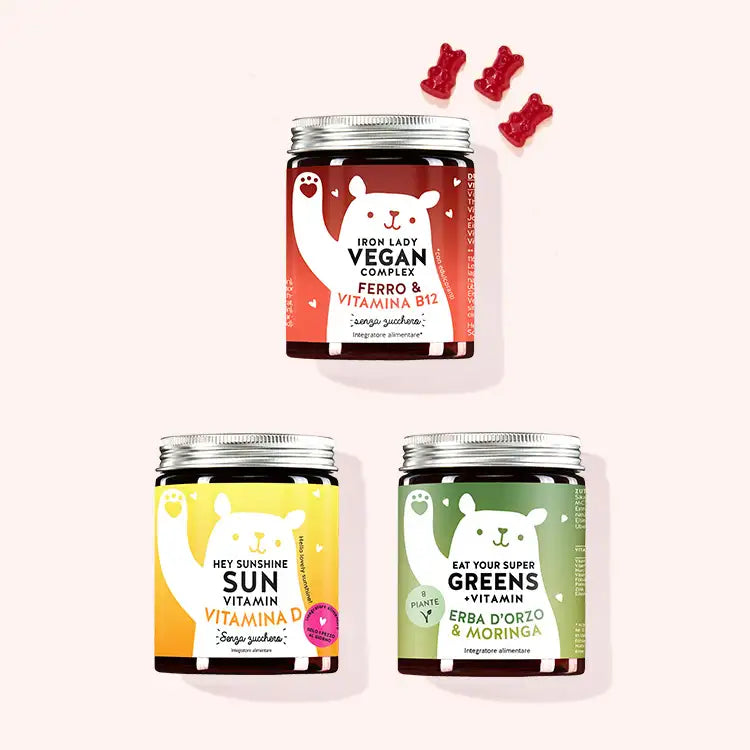 trio composto dagli integratori: Iron Lady con ferro e vitamina C, Hey Sunshine Sun con vitamina D e Eat your Super Greens con estratti vegetali. Da Bears with Benefits